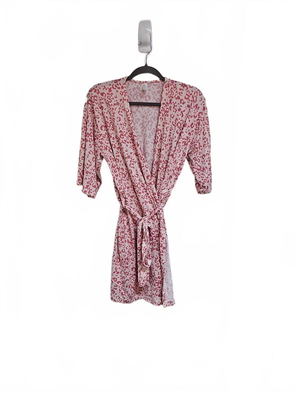 Flora belted cheetah print robe size M